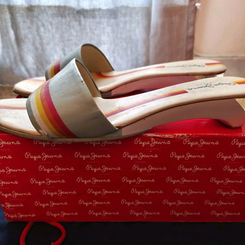 Pepe Jeans London sandals size 39 with transparent heel and colorful stripes like new