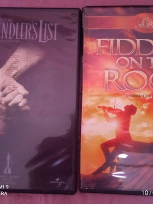 2 movies Schindler's List and Fiddler on the Roof double DVD like new