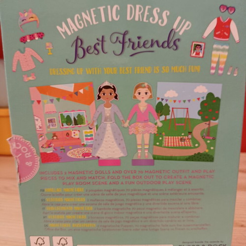 Magnetic Dress Up toy like new with dolls and accessories