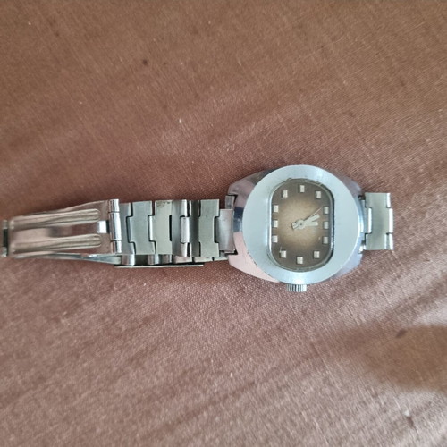 Luch classic Soviet mechanical women's wristwatch 1980s