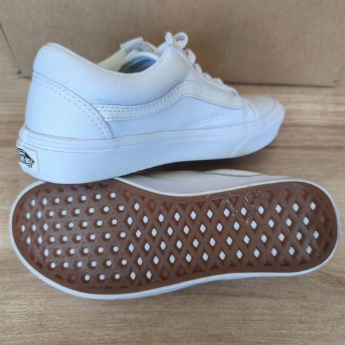 Vans Comfycush Old Skool sneakers, white, size 36