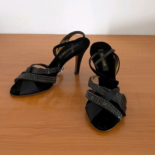Roberto Cavalli women's sandals like new, size 36.5, black
