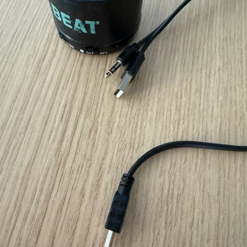 Beat room speaker like new