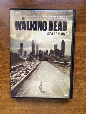 DVD The Walking Dead Season 1 като нов с гръцки субтитри