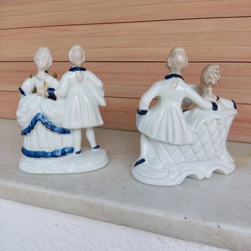 Period figurines like new, set of two, 12cm height