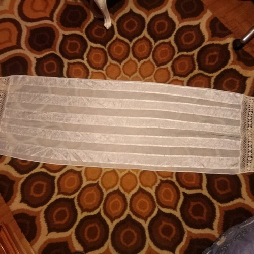 Silk table runner like new with handmade lace 1.90x0.50