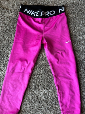 Nike Pro leggings ροζ σαν καινούργιο, μέγεθος XS για κορίτσια-γυναίκες