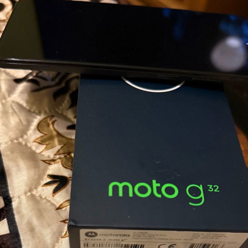 Motorola moto G32 smartphone like new, 6GB RAM 128GB storage, dual SIM