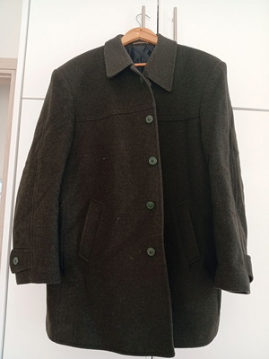 Wool men's brown coat like new, size L