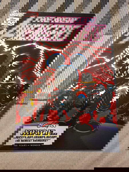 Disney 100 - Marvel / The new Avengers (Variant edition #1)