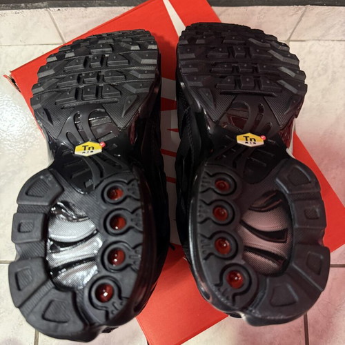 Nike TN black sneakers size 42