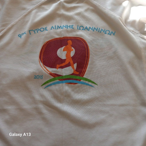 Αθλητικά T-shirt σε άριστη κατάσταση, πακέτο 4, μεγέθη L και M