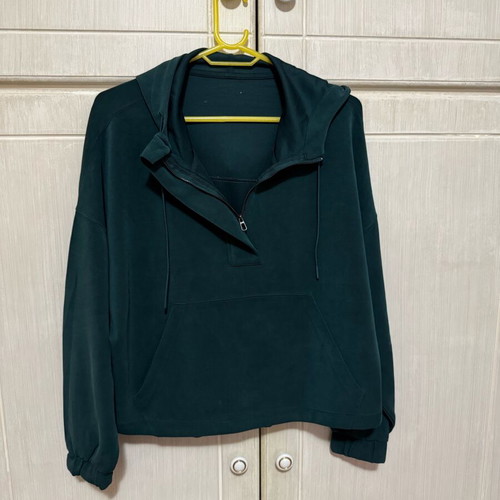 Women's sweatshirt like new, blue and green