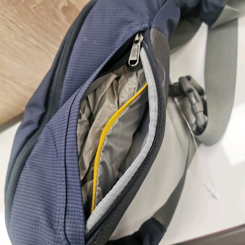 Jack Wolfskin Hip 'N' Sling Crossbody Bag new, blue, adjustable