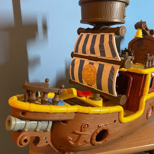 Mattel Disney Pirate Ship like new 2013