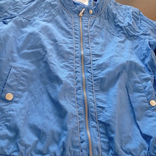 Bershka jacket like new, size large, blue