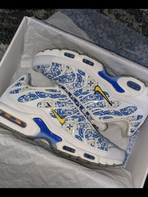 Nike TN Lisboa exclusive sneakers new, size 43, white and blue