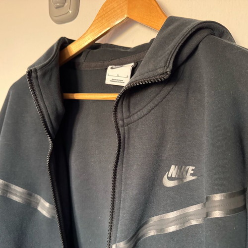 Nike Tech Fleece jacket black men's like new