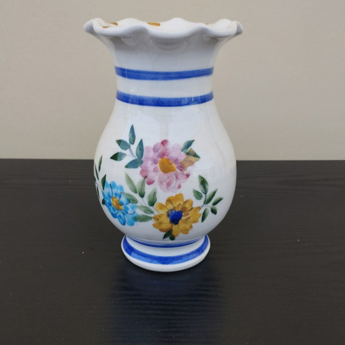 Vintage ceramic vase like new, hand painted