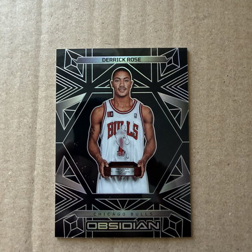 Panini Obsidian Derrick Rose Chicago Bulls card like new