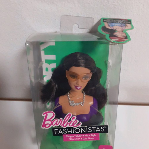 Barbie Fashionistas Mattel 2010 new