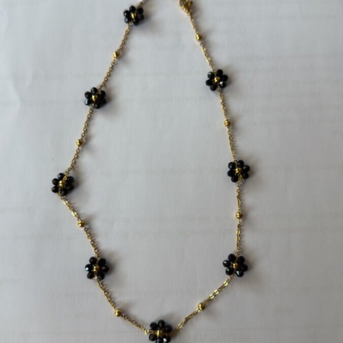 Daisys creations necklace handmade new, black and gold
