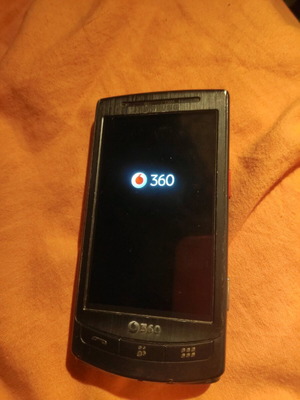 Samsung Linux phone 360 μεταχειρισμένο με προβλήματα στην οθόνη και μπαταρία