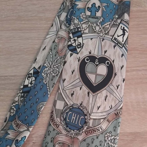 Silk tie like new, multicolored