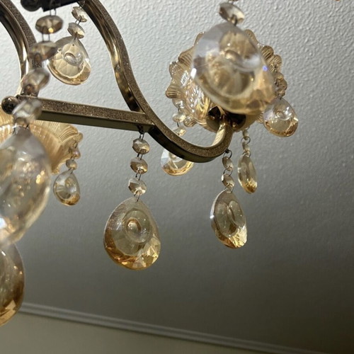 Gold bronze chandelier with 8 sockets like new