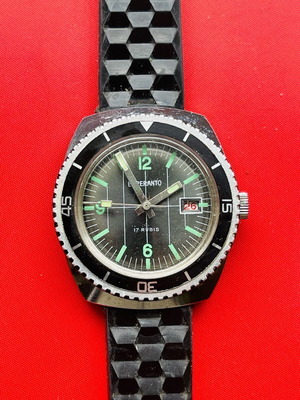 Vintage diver watch nos like new