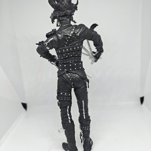 Edward Scissorhands collectible figure 18cm like new
