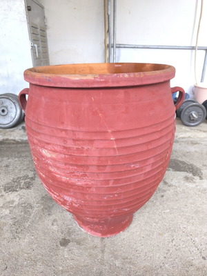 Old ceramic clay jar used, dimensions 62×60×45 cm