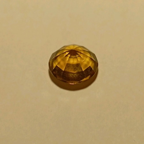 Citrine 7 carats new, beautiful cut for jewelry or collection