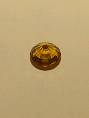 Citrine 7 carats new, beautiful cut for jewelry or collection