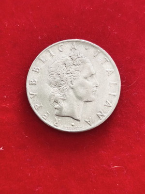 Italy 50 Lire Coin used