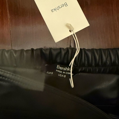 Faux leather skirt Bershka size S new with tags black