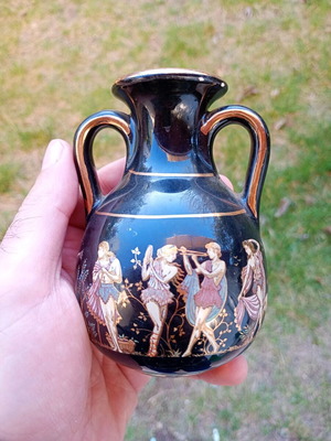 Handmade amphora 24K gold used with wear on the rim