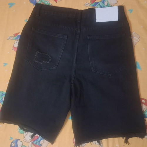 SHEIN Black Denim Bermuda Shorts like new, size Small