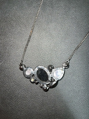 Necklace used, black