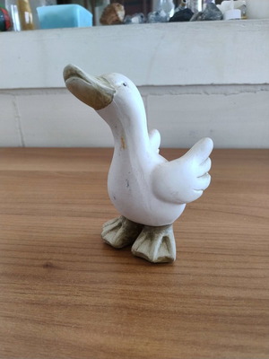Ceramic duck height 16 cm like new