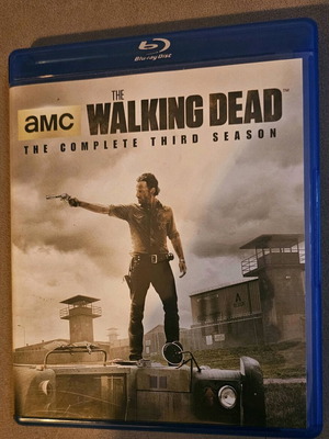 Blu-Ray Walking Dead The Complete 3rd Season like new with English subtitles