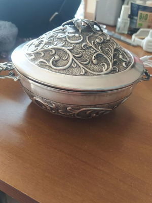 Silver-plated bowl with lid like new with gilded interior finish