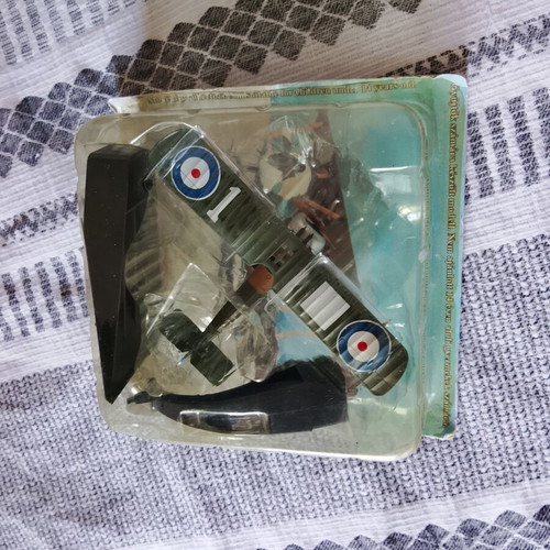 Amercom Sopwith Camel στρατιωτικό αεροπλάνο ΗΒ 1917 κλίμακα 1/72 καινούργιο