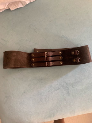 Brown leather Rococo belt like new with studs and stripes