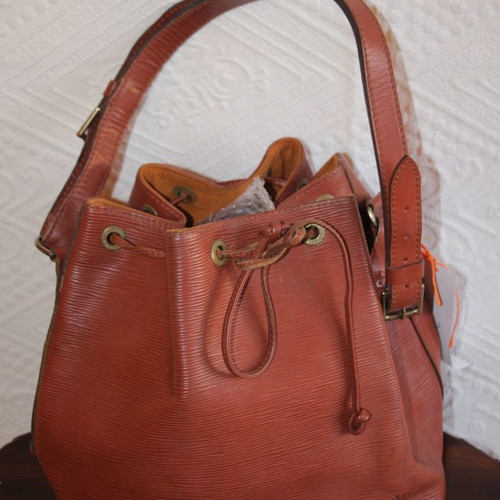 Louis Vuitton Epi Neo Bucket bag used shoulder
