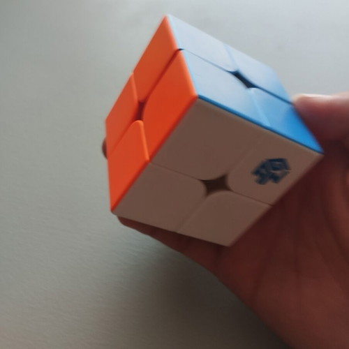 GAN 2x2 Rubik's Cube with magnets and adjustment tools