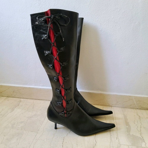 Bournazos vintage y2k deadstock leather kitten heel boots