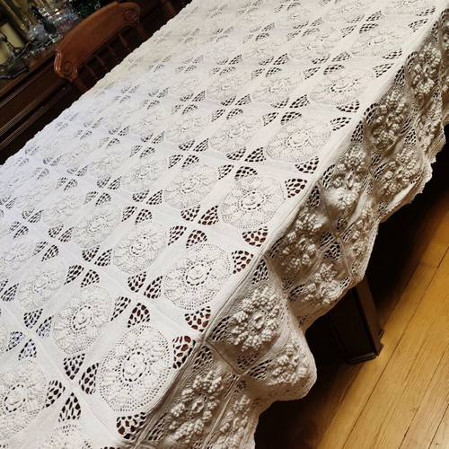 Knitted handmade blanket 160 * 210 like new