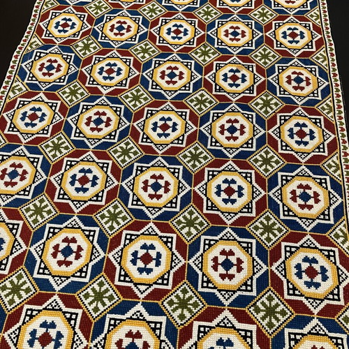 Handmade Table Runner 1.30m x 0.61m like new, traditional geometric pattern