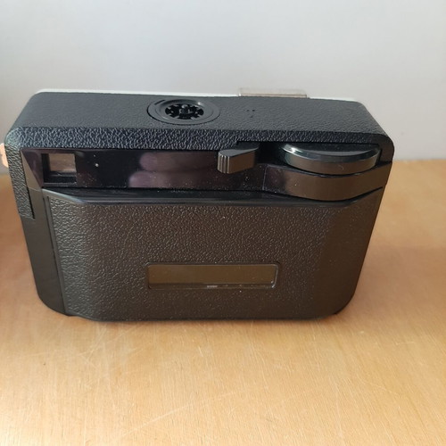 Kodak Instamatic 77X vintage analog camera used with original case